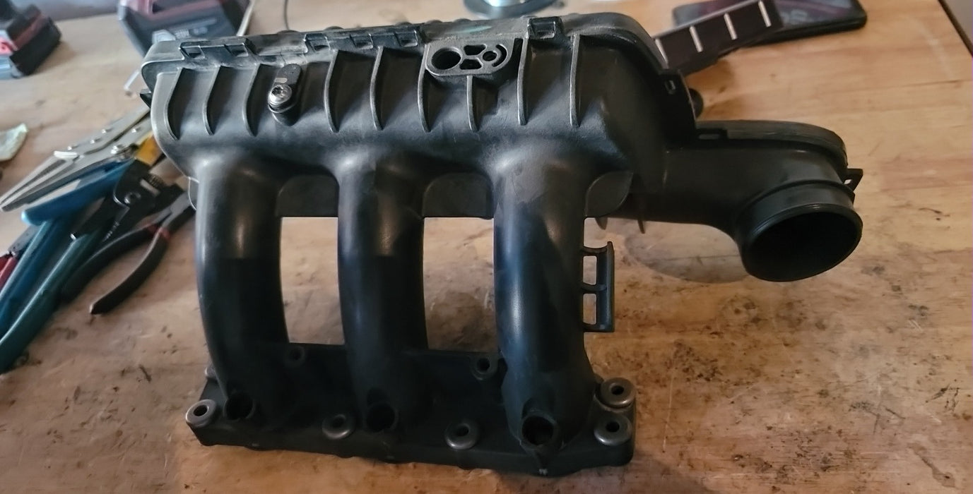 OEM USED CAN AM MAVERICK X3 PLENUM 2017-2021